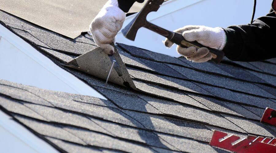 Professional gutter cleaning in Oxford, CT